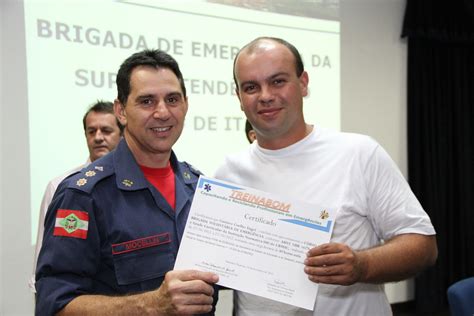 Cerimonial De Entrega De Certificados Do Curso De Brigadis Flickr