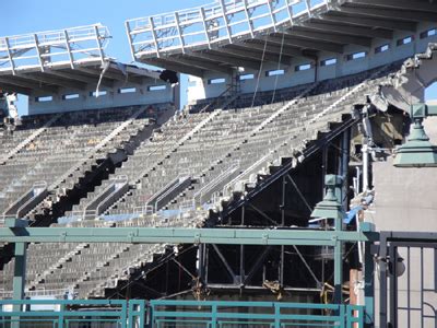 StadiumPage Blog: Yankee Stadium Demolition - 03/06/10