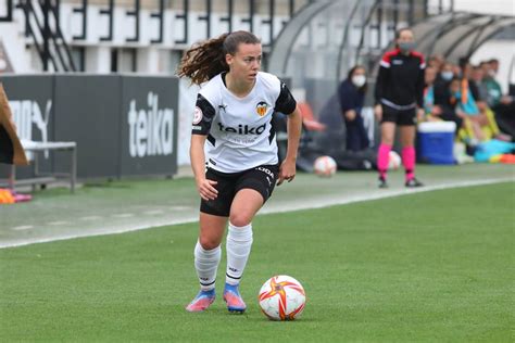 Ocho Bajas En El Valencia Femenino Para La K Mori