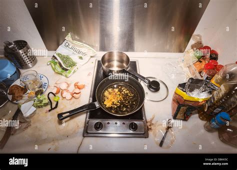 Dirty Kitchen Stock Photo Alamy