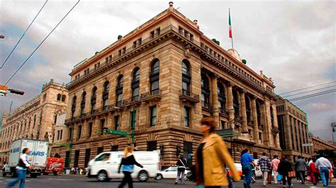 Banxico Sube A Crecimiento En Y Del Pib De M Xico En A