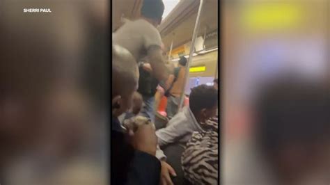 Brooklyn Subway Shooting Nyc Subway Passengers Cower Together For