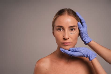 Principais Diferenças Entre Botox E Preenchimento Facial Cris Graneiro