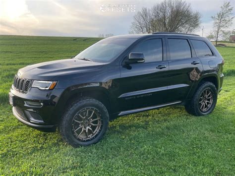 2020 Jeep Grand Cherokee With 20x9 20 Fuel Rebel 5 And 28560r20 Nitto