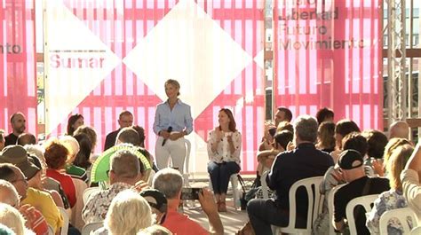 Yolanda Díaz presenta su proyecto político Sumar en Bilbao arropada