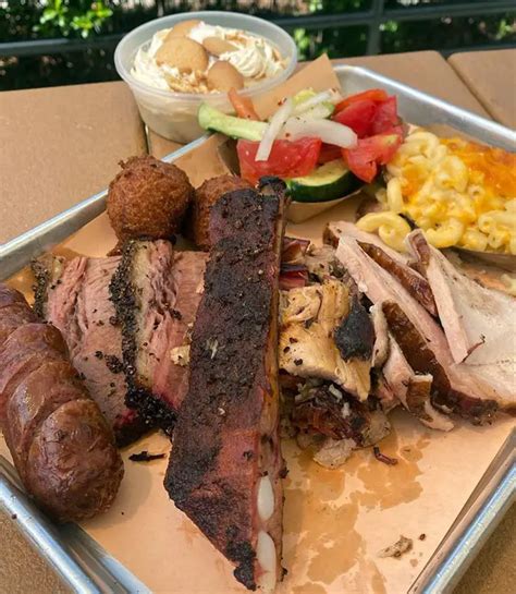 15 Best Bbq Restaurants In Charlotte Nc Smoke Gears