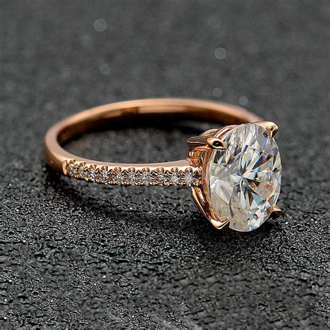 31 Best Moissanite Engagement Rings For 2022 Uk