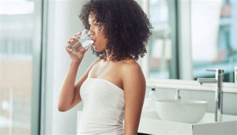 Reasons To Drink Water First Thing In The Morning