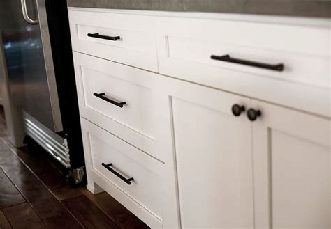 Cabinet Pulls For White Shaker Cabinets