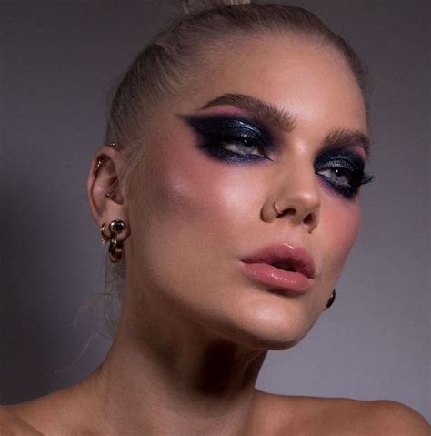 Todays Look Black Rose Lindas Sminkblogg Linda Hallberg Makeup Work Makeup Looks