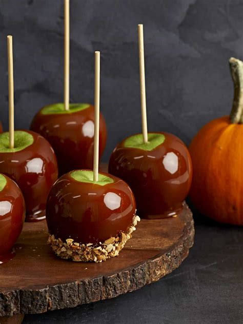 Fall Caramel Apples