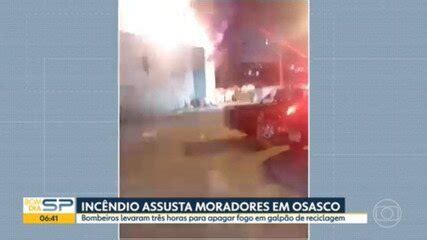 Incêndio assusta moradores em Osasco Bom dia SP G1