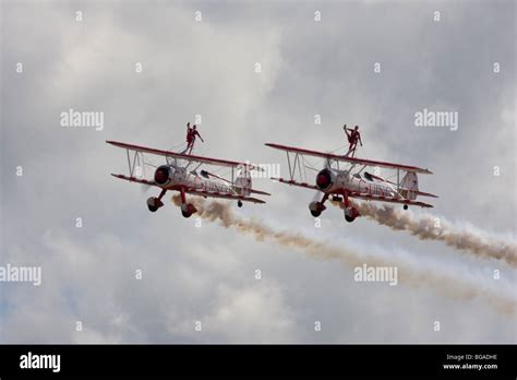 Formation Wing Walking Team Hi Res Stock Photography And Images Alamy