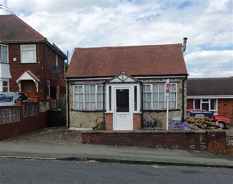 2 Bed Bungalow For Sale In 13 Mincing Lane Rowley Regis West Midlands