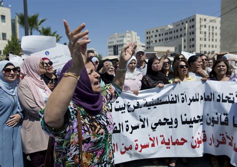 Palestinian women protest after suspected honor killing