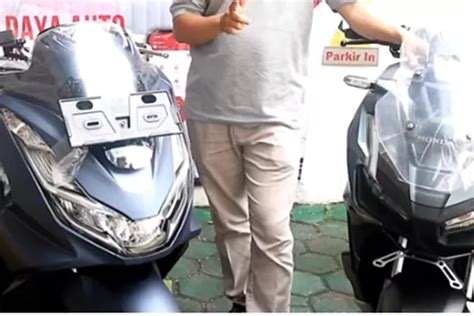 Perbandingan Honda Pcx 160 Cbs Dan Honda Adv 160 Cbs Pilih Yang Sesuai