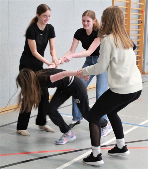 Selbstbehauptungskurs für Mädchen am Martin von Cochem Gymnasium