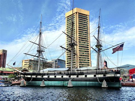 experience  charm  baltimores  harbor