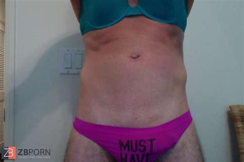 Horny Thong Weekend 33 Yr Old Cousin Moved In ZB Porn