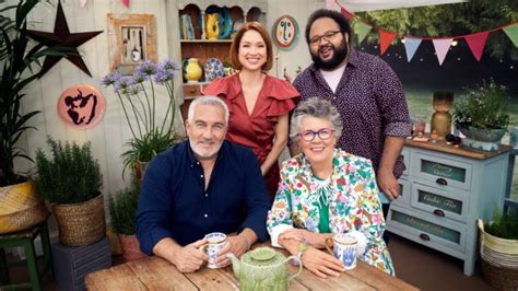 'The Great American Baking Show' is finally coming back—with new hosts