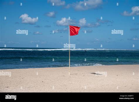 Warnflagge Am Strand Hi Res Stock Photography And Images Alamy