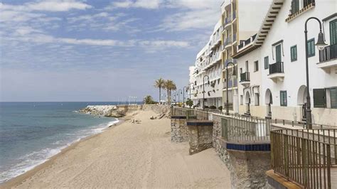 Este Es El Pueblo A Media Hora De Barcelona Que Enamora Con Sus