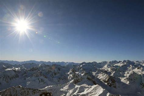 Pyrenees glaciers 'doomed', experts warn