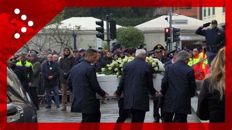 Padova Funerali Giulia Cecchettin L Arrivo Del Feretro In Basilica