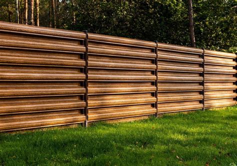 FENCE PANEL MODEL SZSG01 LEWANDOWSKI Fence Builder Limited