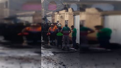 Se Registra Incendio En Bodega De Desperdicio Industrial En Iztapalapa