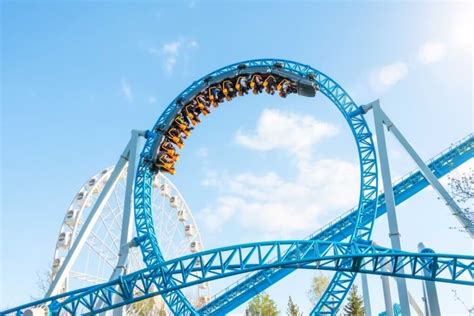 8 Stuck Upside Down In A Roller Coaster For 3 Hours