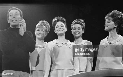 8 Hot Sexy Dianne Lennon Bikini Pics