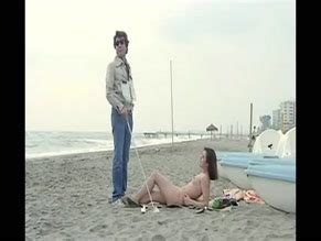 Agitese Antes De Usarla Nude Scenes Aznude