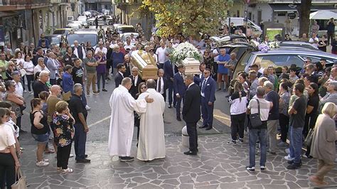 Battipaglia Esequie Di Marika E Pierpaolo SUD TV 114