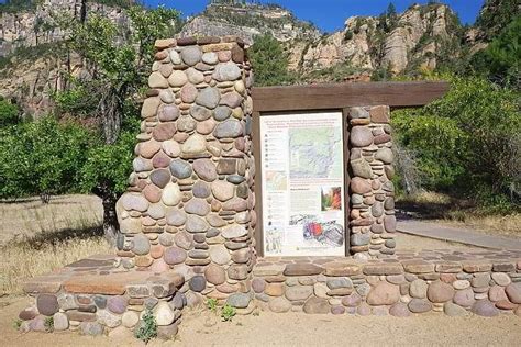 Best Oak Creek Canyon hiking trail? West Fork Trail Details