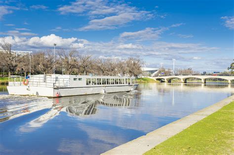 Yarra River Cruise - One of the Top Attractions in Melbourne, Australia ...