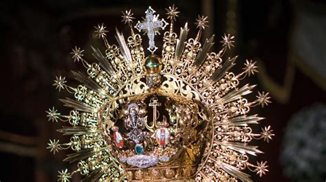 Las Fotograf As M S Especiales De La Veneraci N A La Virgen De La