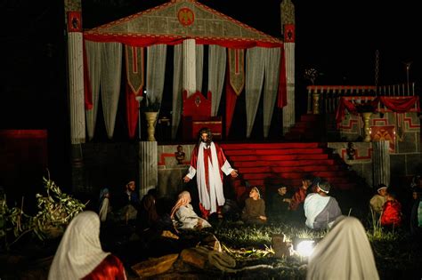 Portal Cast recebe integrantes do grupo Teatral Paixão de Cristo Rio