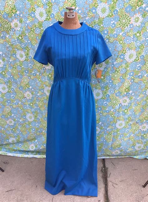 Deadstock 1970s Polyester Vintage Dress Gem