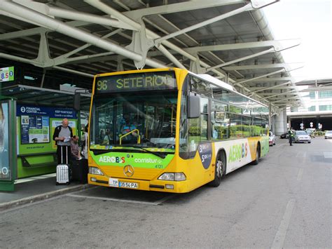 Getting to Lisbon Airport by Bus