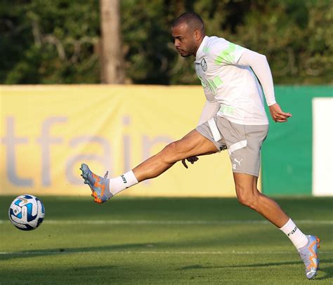 Escala O Do Palmeiras Mayke Tem Les O Descartada Mas Gabriel Menino