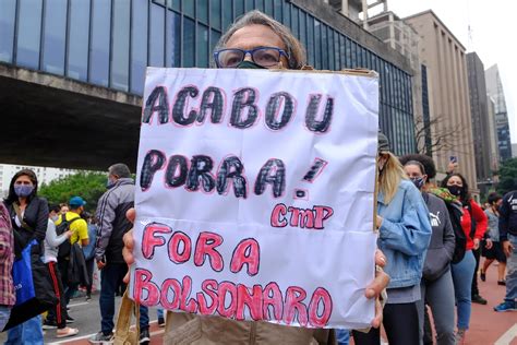 Fotos Manifestantes Vão às Ruas Em São Paulo A Favor E Contra Governo