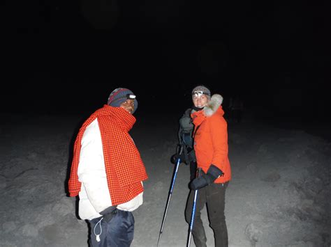 Ascension Du Kilimanjaro Montez Sur Le Toit De L Afrique Globe