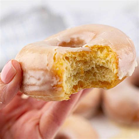 Krispy Kreme Doughnuts Copycat Recipe With Video