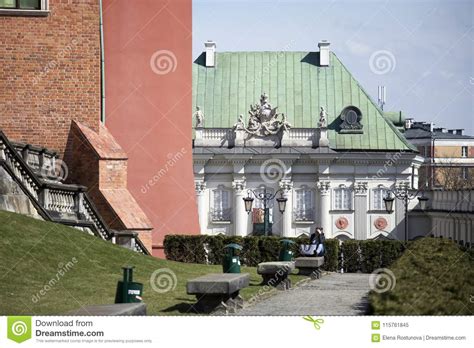 Palacio Del Cobre Tejado O Palacio Lata Cubierto Cuadrado Del Castillo