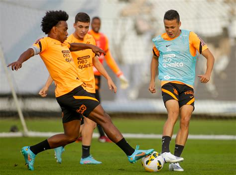 Futebol Masculino Corinthians Faz Ltimo Treino Antes De Encarar Santos