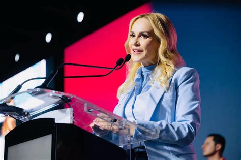 Gabriela Firea anunță semnarea de noi protocoale pentru PMB și sectoare