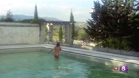 Naked Beatriz Rossat In Climax Amenaza En Las Aulas