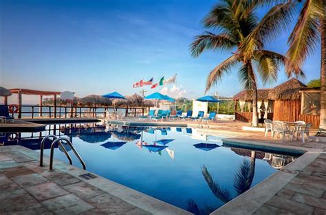 Park Royal Beach Huatulco vacation deals - Lowest Prices, Promotions, Reviews, Last Minute Deals ...