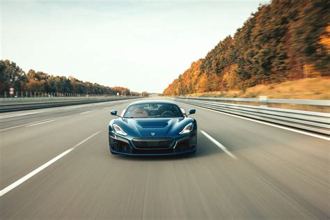 Carro elétrico mais veloz do mundo surpreende ao quebrar recorde